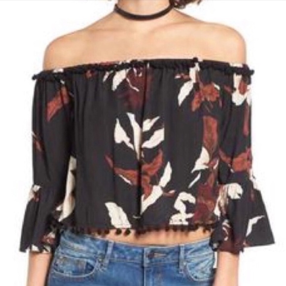 Tularosa Off Shoulder Top - Picture 1 of 8